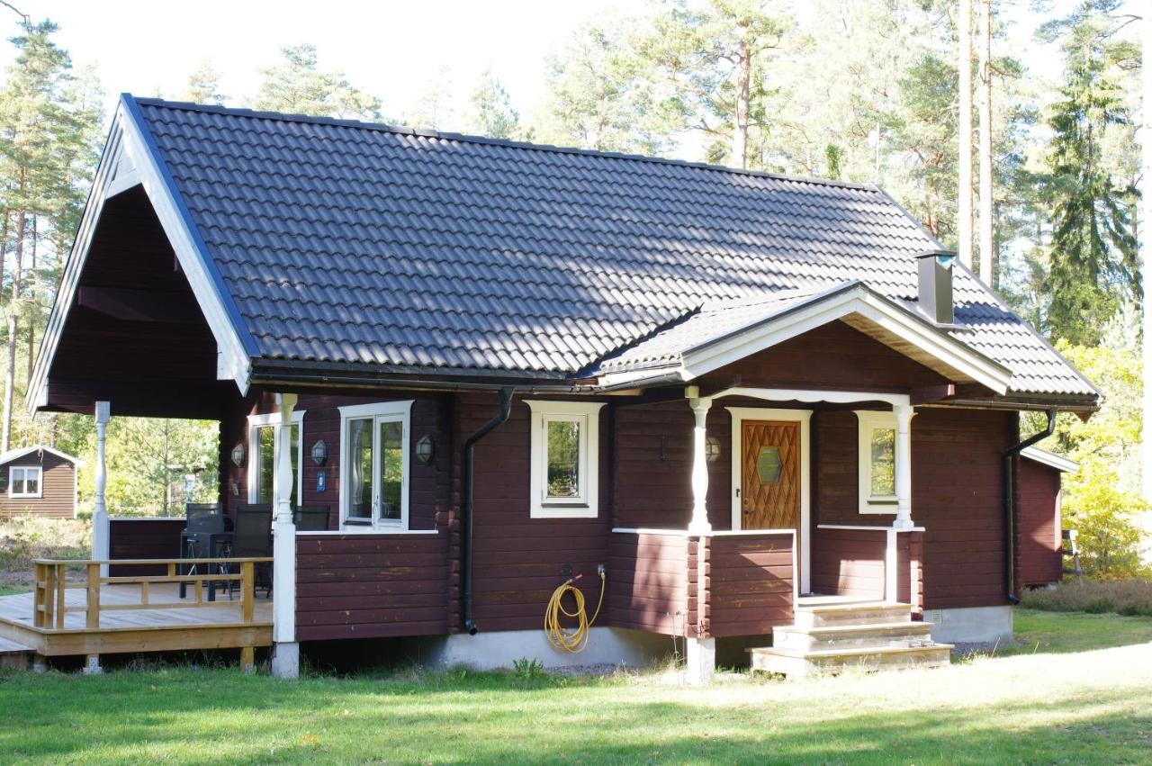 Tallbarren Rälla Buitenkant foto