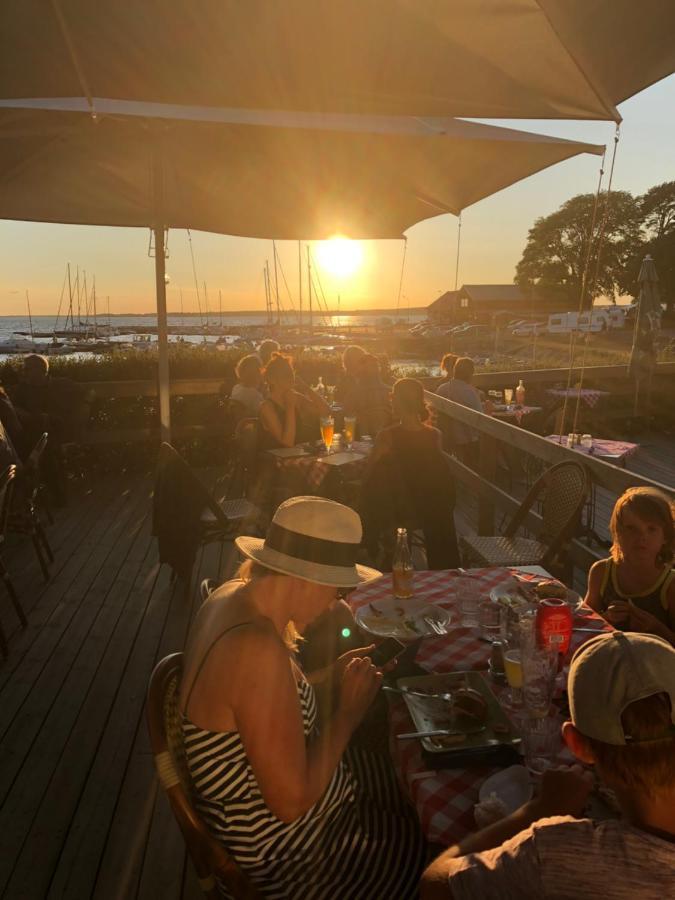 Tallbarren Rälla Buitenkant foto